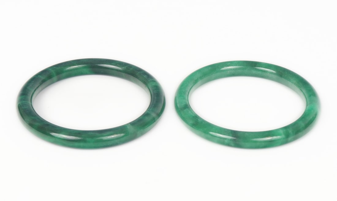 Two Green Chinese Jade Bangles - 4