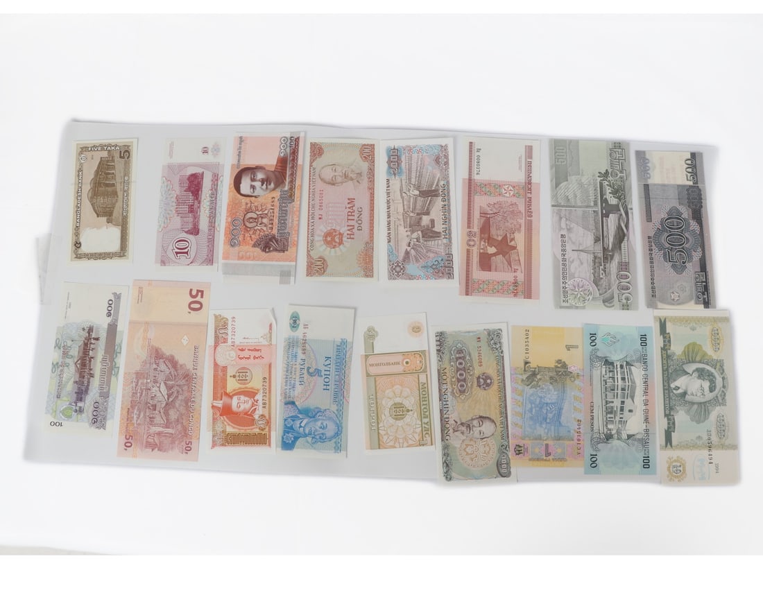 Large Group Lot Foreign Currency - 3