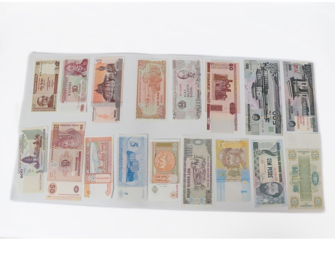 Large Group Lot Foreign Currency - 4