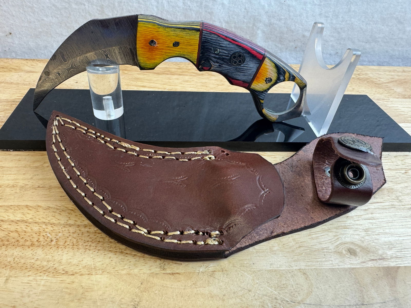 Beautiful Handmade Damascus Steel Karambit w/Sheath (1 of 10)