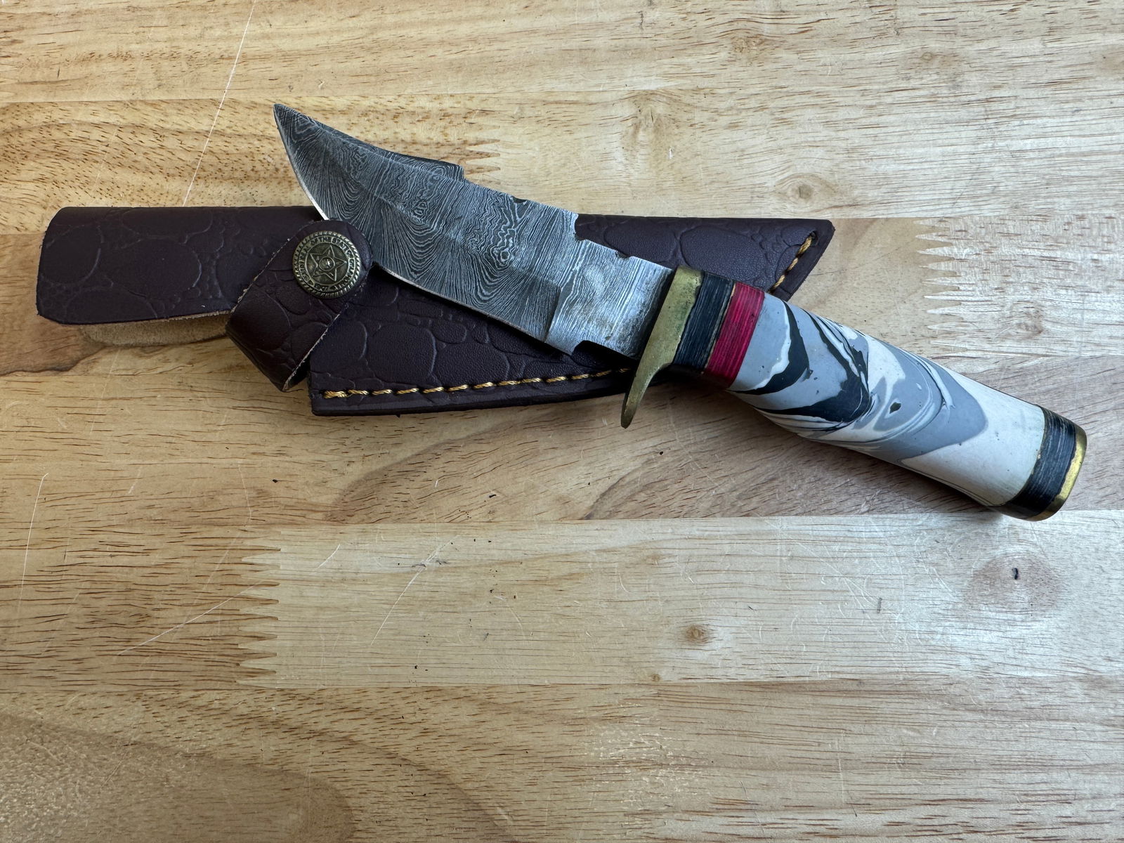 Beautiful Handmade Damascus Steel Knife w/Sheath (1 of 11)