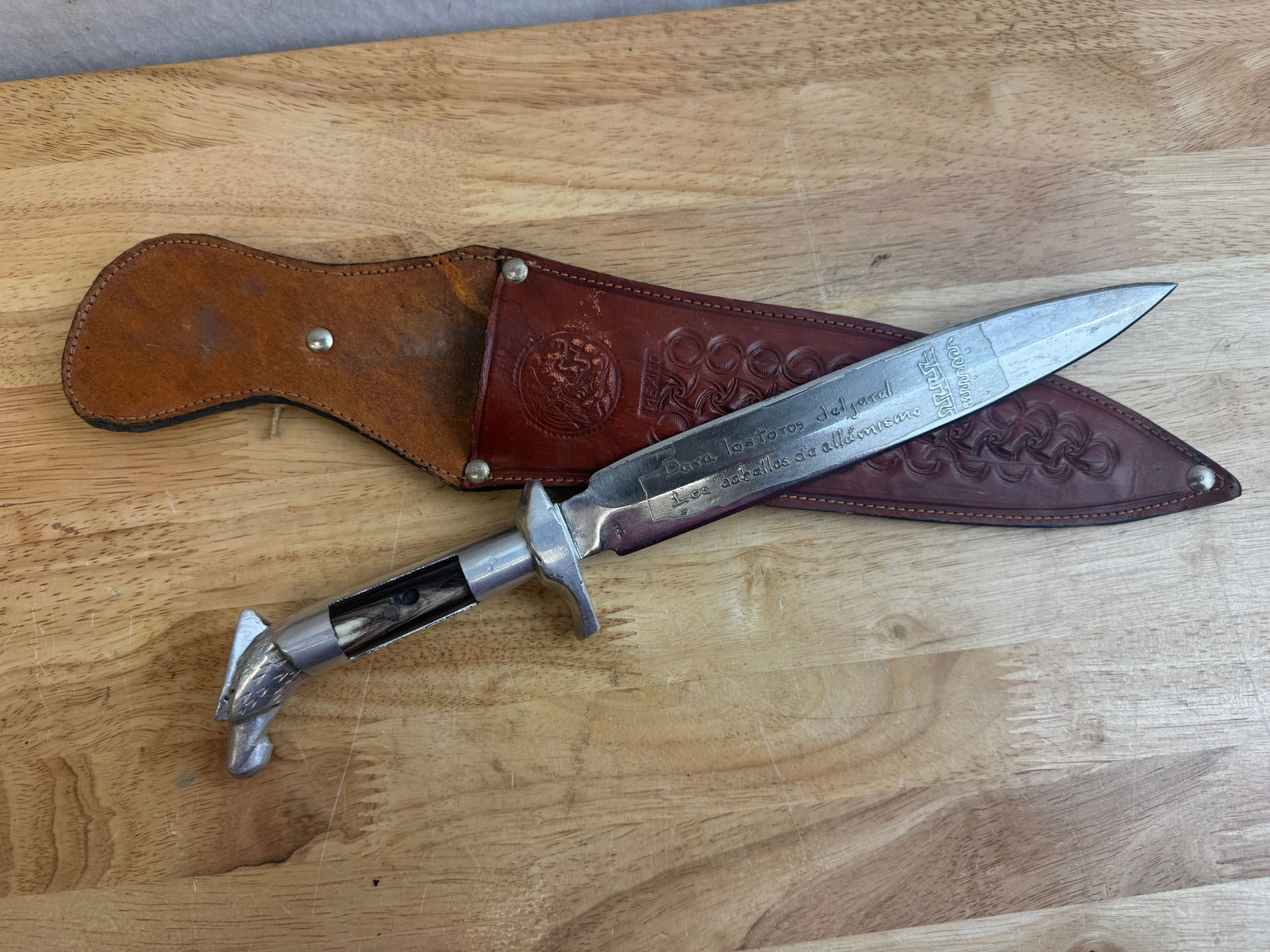 Vintage Oaxaca Eagle Head Engraved Mexico Hunting Knife (1 of 14)