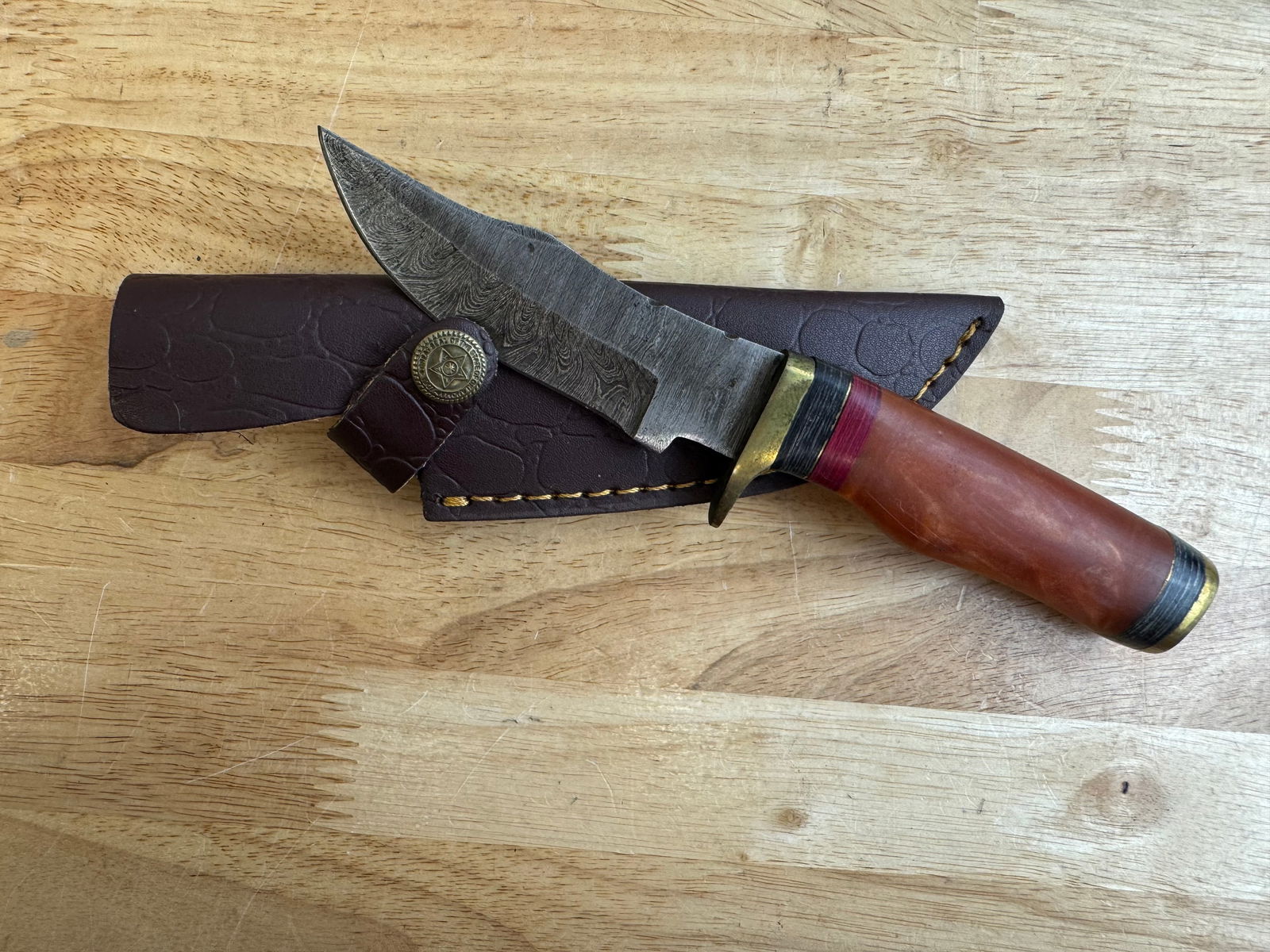 Beautiful Handmade Damascus Steel Knife w/Sheath (1 of 11)