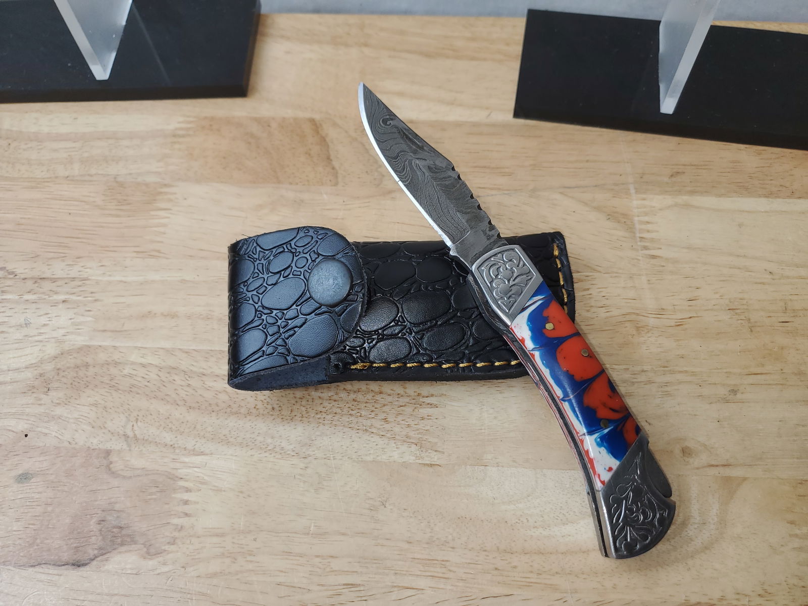 Beautiful Handmade Damascus Steel Folding Knife w/Sheath (1 of 10)
