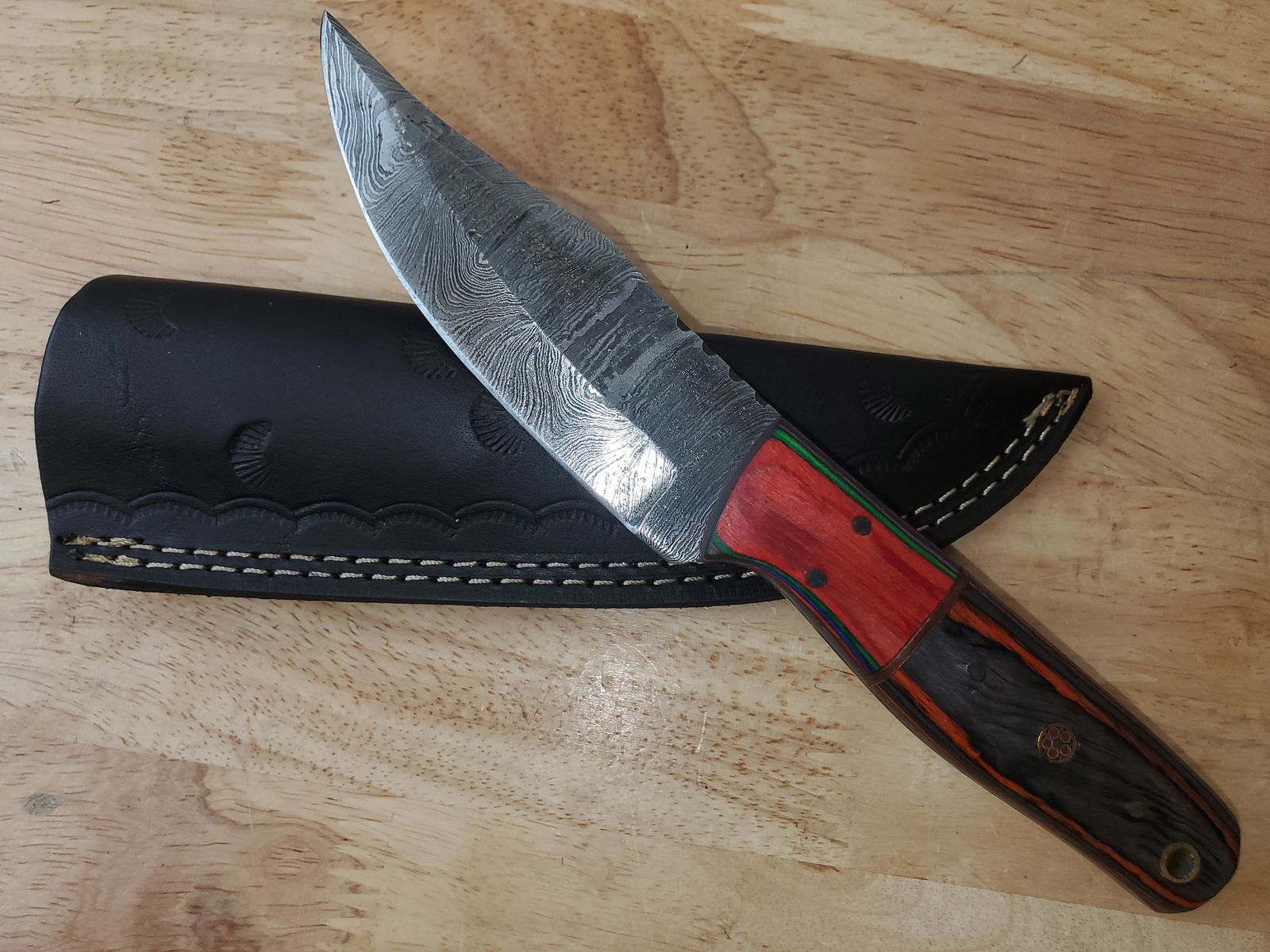 Beautiful Handmade Damascus Steel Knife w/Sheath (1 of 10)