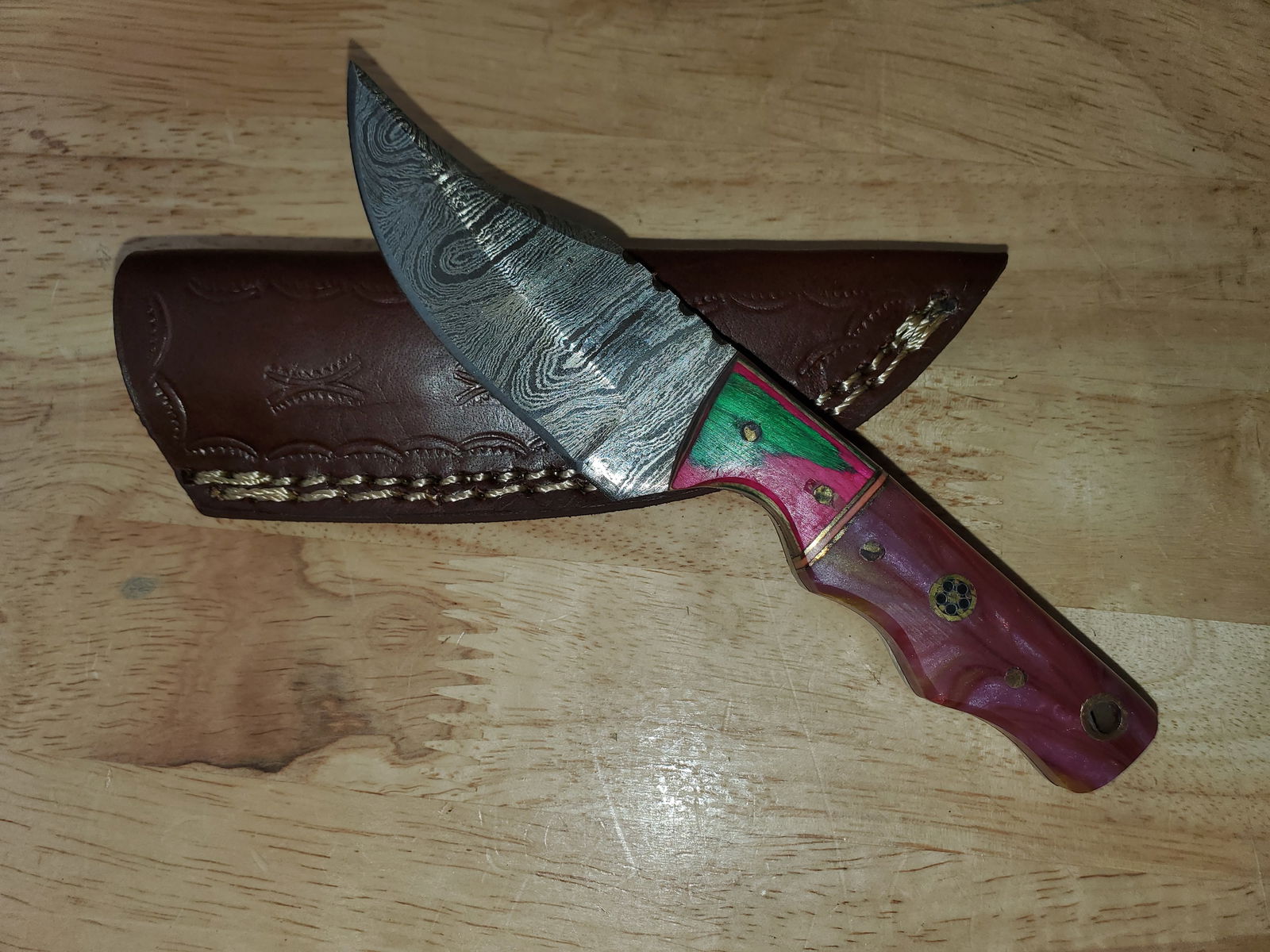 Beautiful Handmade Damascus Steel Knife w/Sheath (1 of 10)