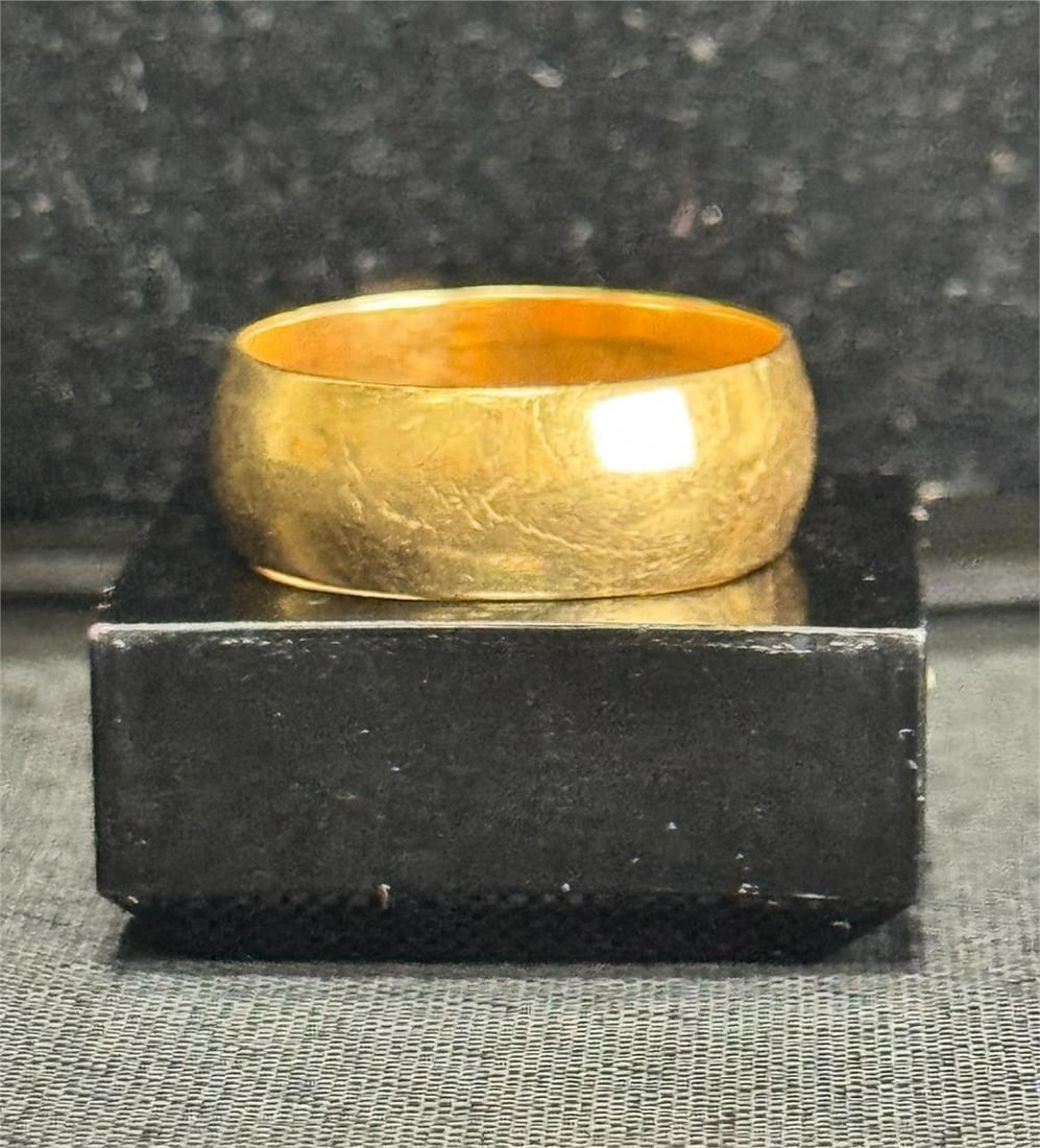 Men's Wide 14K Gold Wedding Band (1 of 8)