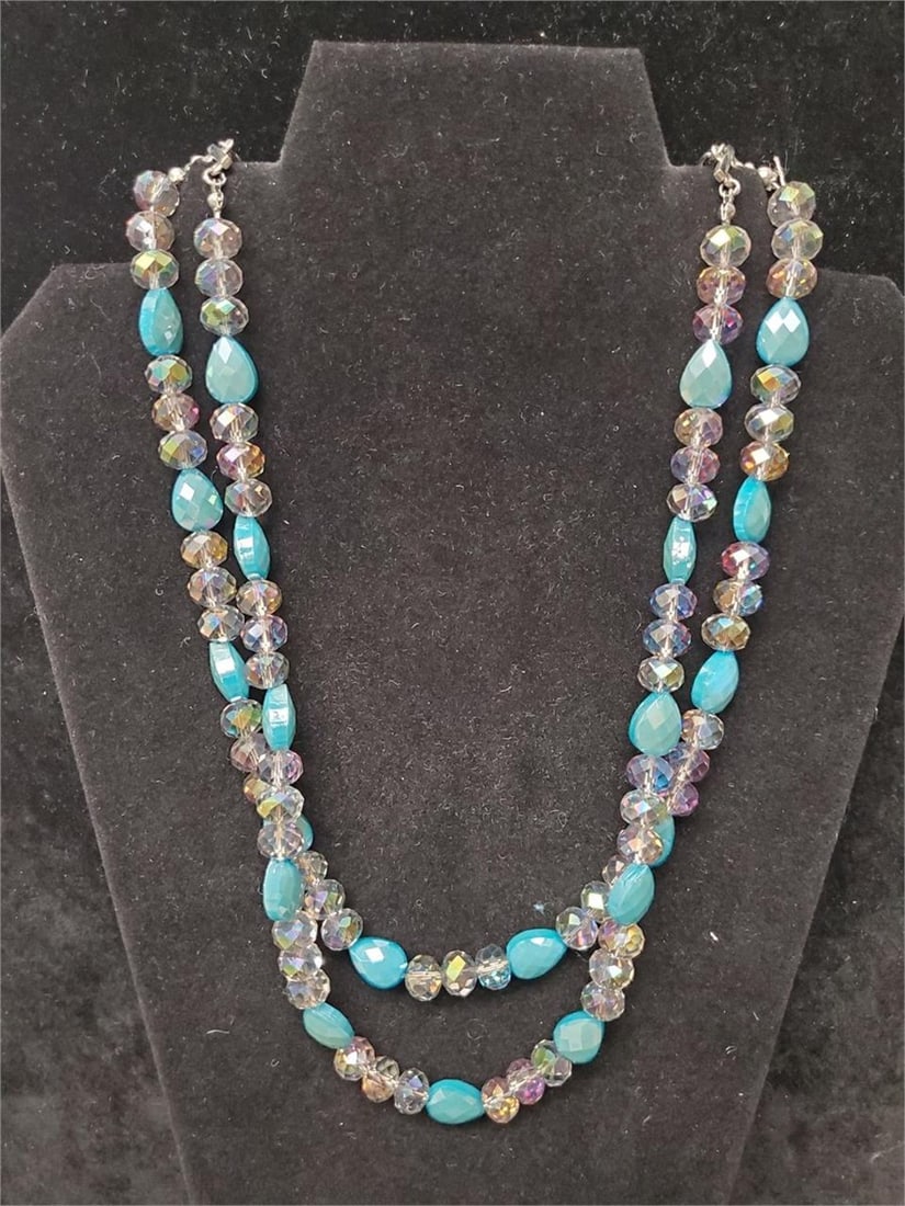 Colorful Beaded Fashion Necklace: Colorful Beaded Fashion Necklace
