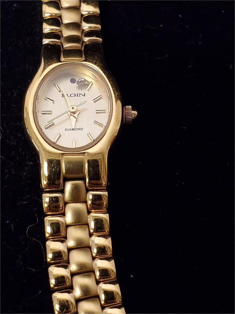 Vintage Gold Elgin Ladies Wristwatch (1 of 10)