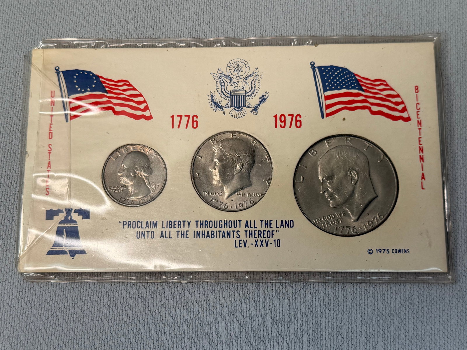 United States 3 Coin Bicentennial Set (1 of 8)