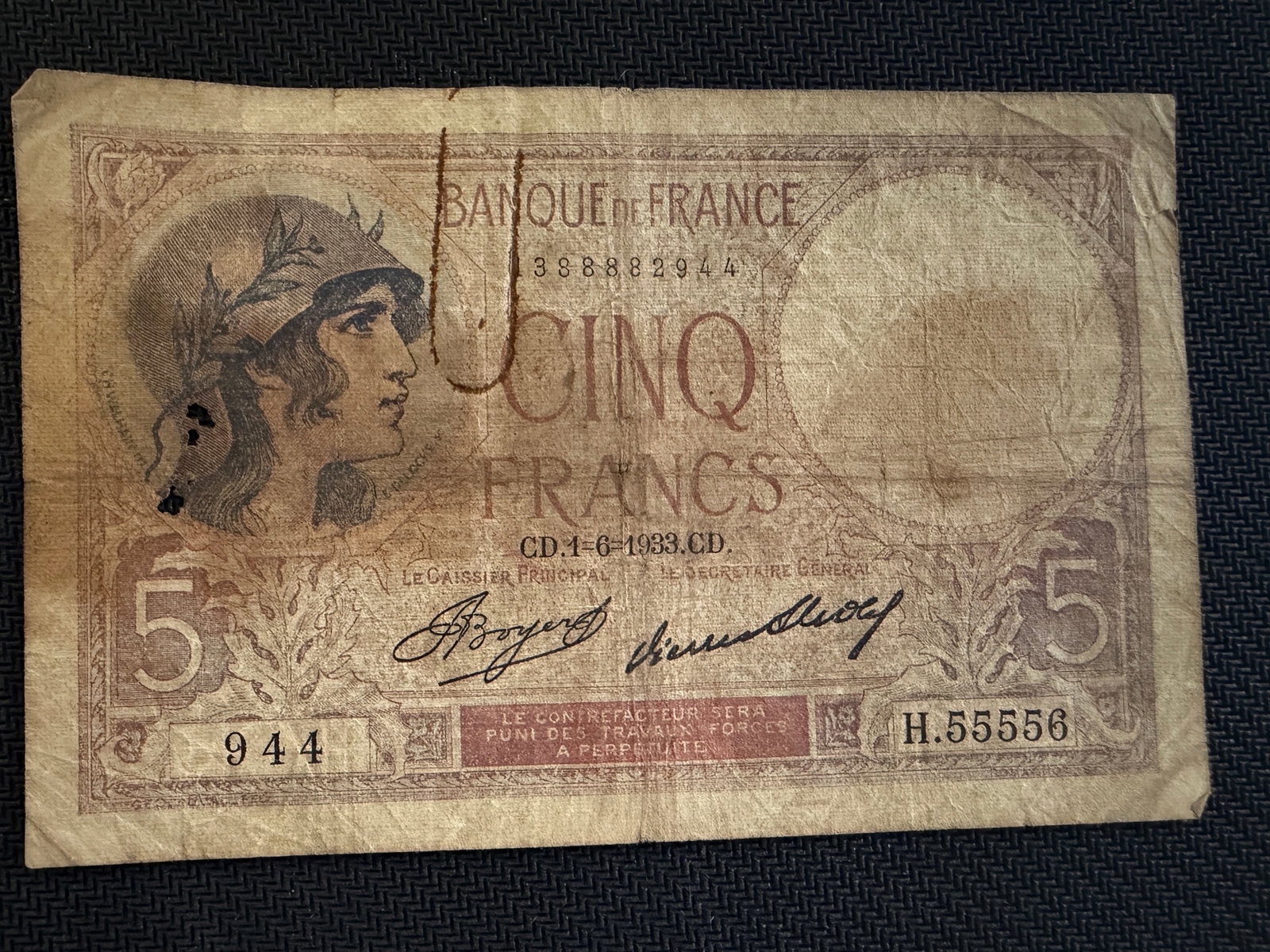 5 Franc Banknote issued by Banque de France - 1933 - Rare (1 of 2)
