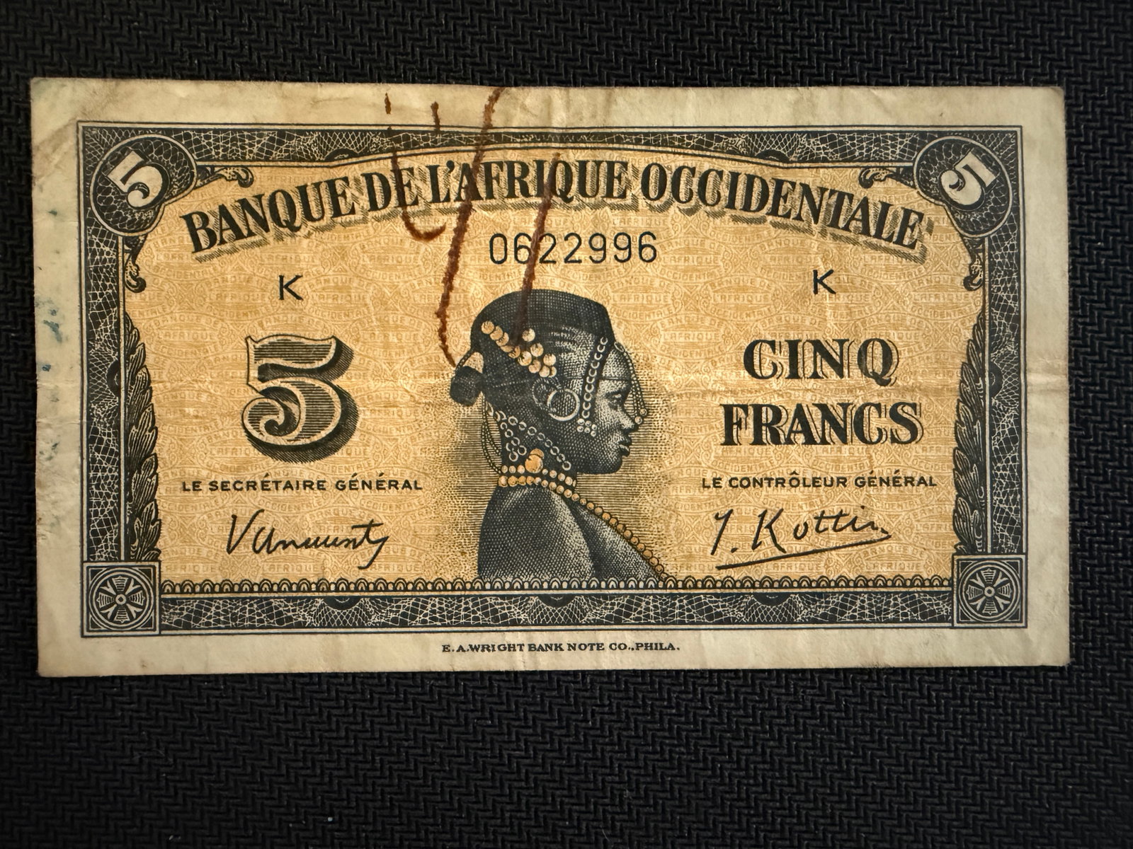 5 Francs Banknote - French West Africa - 1942 - Rare: 5 Francs Banknote - French West Africa - 1942 - Rare. It was issued by the Banque de l'Afrique Occidentale. The obverse features a woman in profile facing right, with text indicating it was printed by