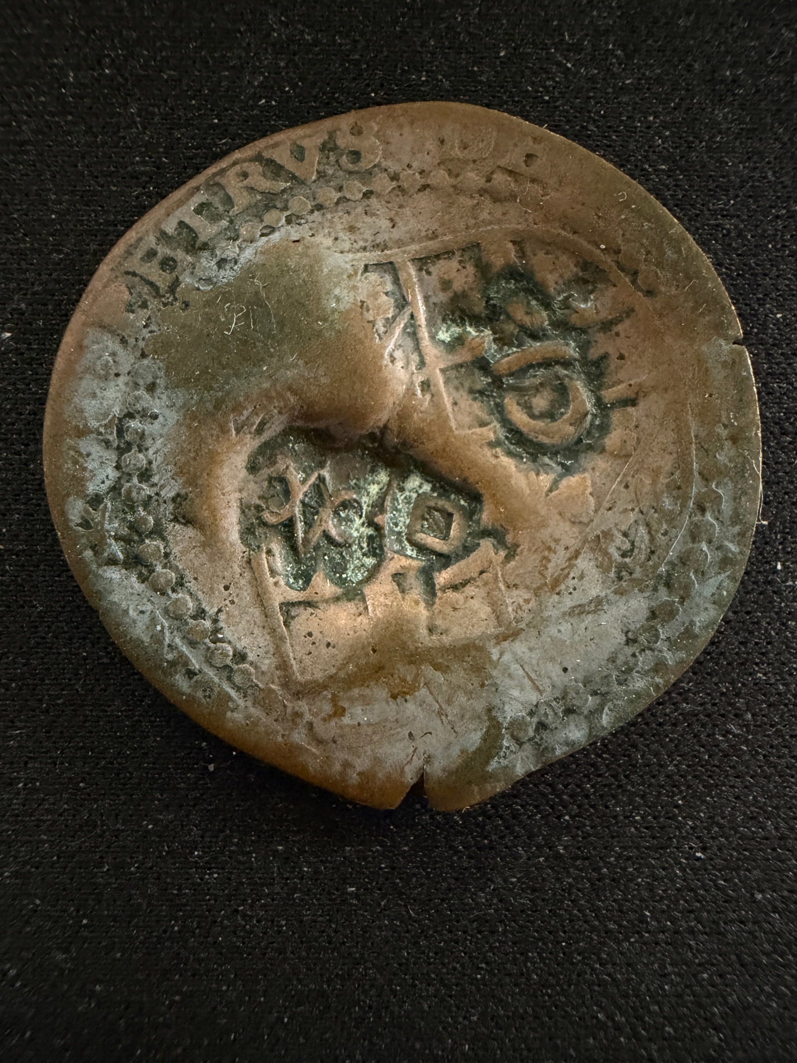 4 Tari Copper Coin from Order of Malta - Minted between 1636 and 1657: 4 Tari Copper Coin from Order of Malta - Minted between 1636 and 1657 during the reign of Grandmaster Jean-Paul Lascaris.