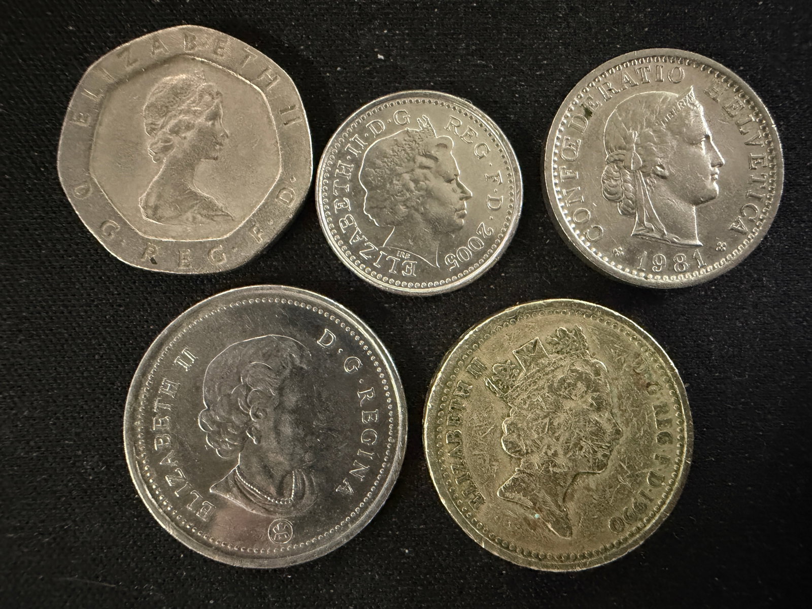 Collection of British decimal coins and a Swiss coin (1 of 2)