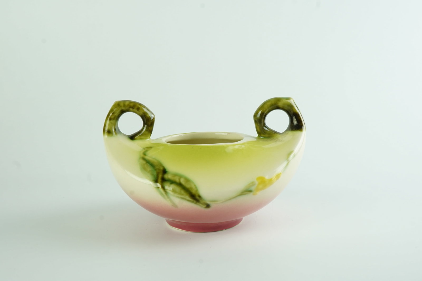 Vintage Hull Pottery Woodland Sugar Bowl W28: Wonderful condition with no chips or imperfections