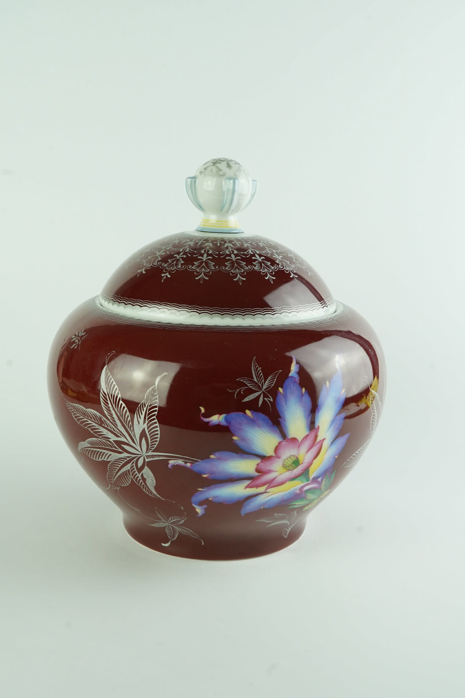 Heinrich H&C Selb Bavaria hand painted Porcelain Lidded Bowl (1 of 5)