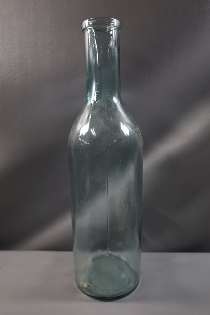 GLASS BOTTLE (1 of 1)