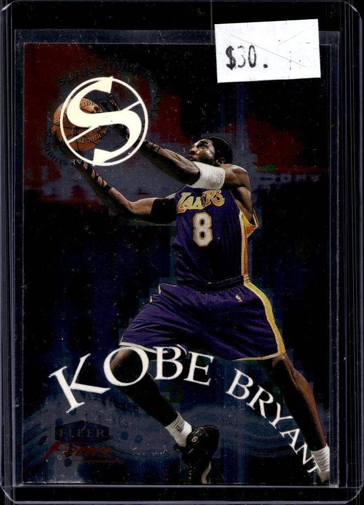 KOBE BRYANT 1999-00 FLEER FOCUS SOAR SUBJECT INSERT: NEAR MINT OR BETTER CONDITION 