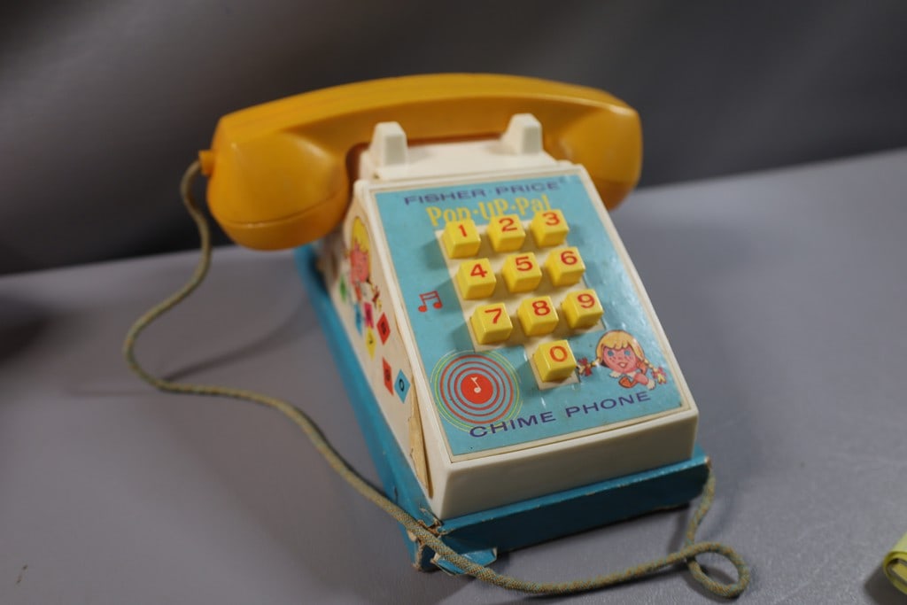VINTAGE FISHER PRICE (1 of 1)
