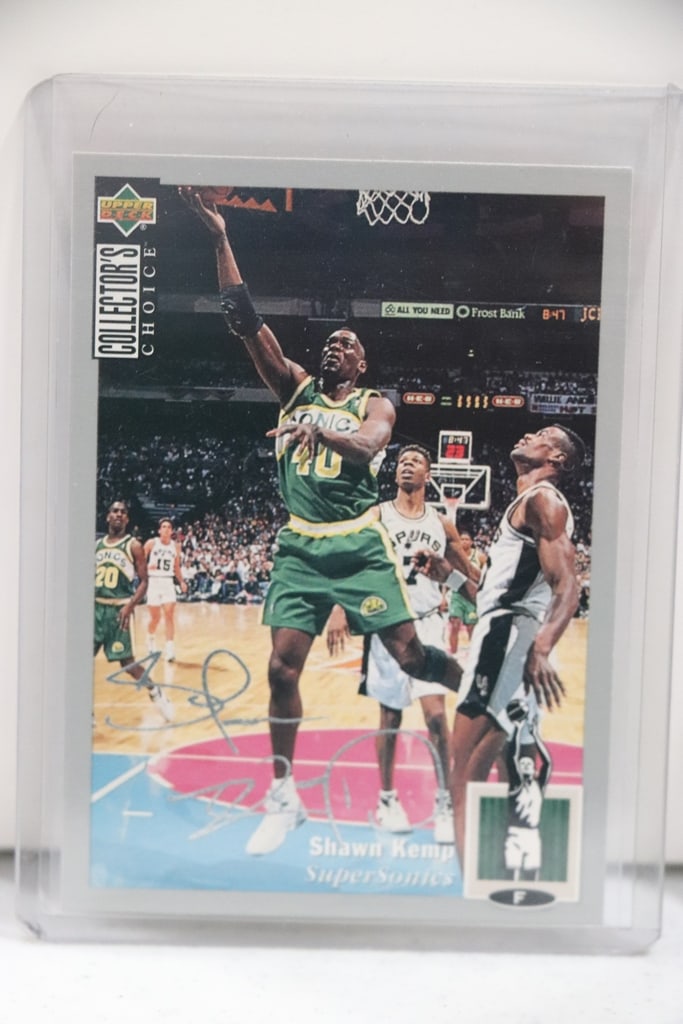 SHAWN KEMP 1994-95 UPPER DECK CHOICE SILVER SIGNATURE: NEAR MINT OR BETTER CONDITION 
