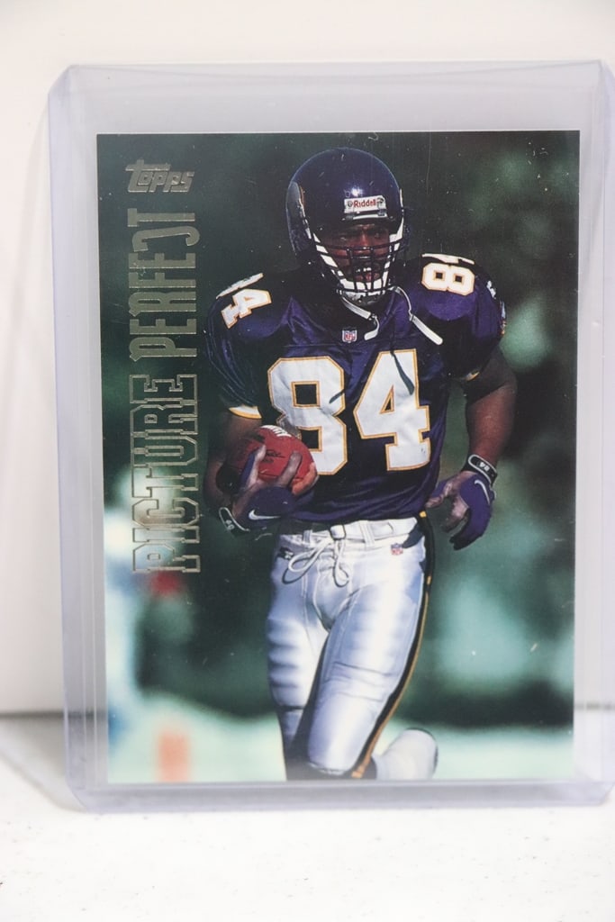 RANDY MOSS 1999 TOPPS PICTURE PERFECT INSERT: NEAR MINT OR BETTER CONDITION