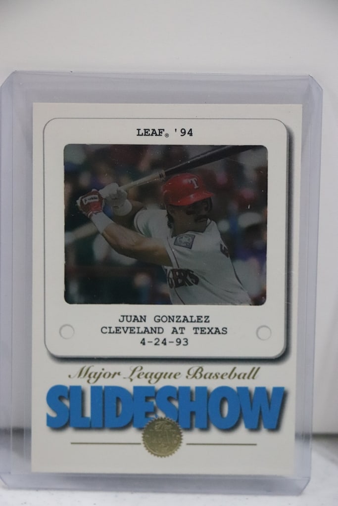JUAN GONZALEZ 1994 LEAF SLIDESHOW INSERT: NEAR MINT OR BETTER CONDITION 