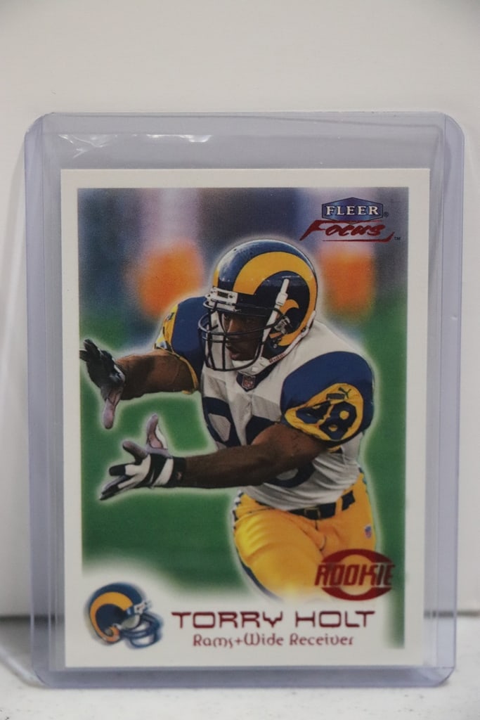 TORRY HOLT 1999 FLEER FOCUS ROOKIE CARD: 3730/3850. NEAR MINT OR BETTER CONDITION