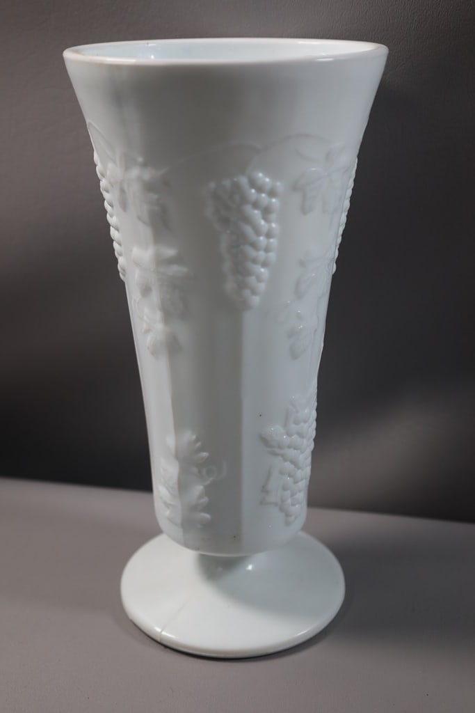 MILK GLASS (1 of 1)