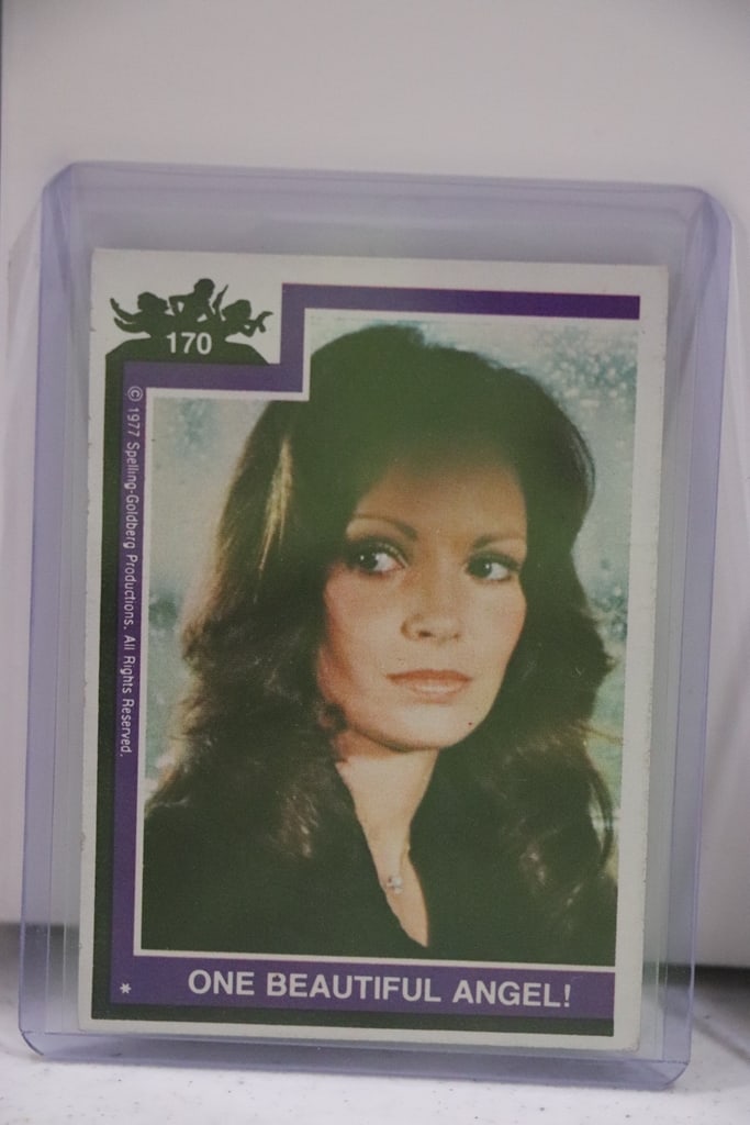 JACLYN SMITH 1977 CHARLIES ANGELS ROOKIE CARD: NEAR MINT OR BETTER CONDITION 