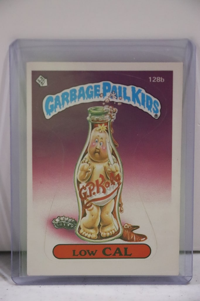 LOW CAL 1986 TOPPS GARBAGE PAIL KIDS: VERY GOOD CONDITION