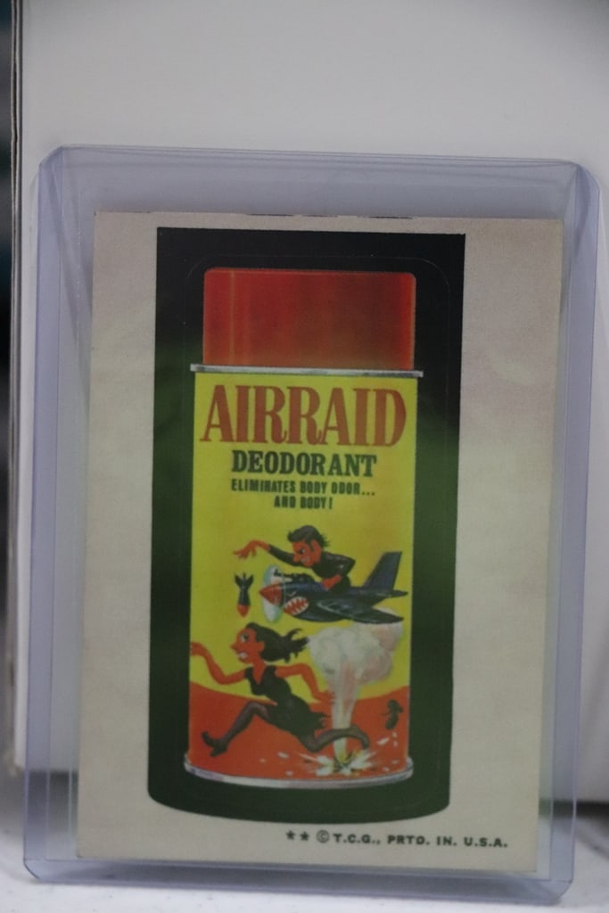 AIR RAID 1973 TOPPS WACKY PACKAGES: VERY GOOD CONDITION 