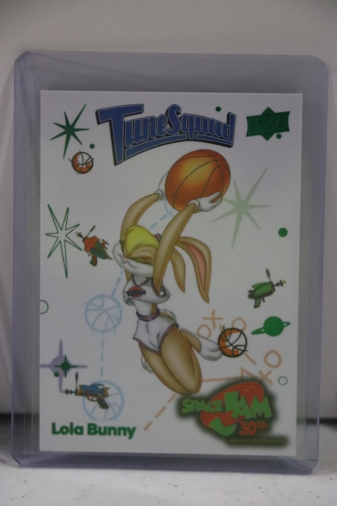 LOLA BUNNY 2025 UPPER DECK SPACE JAM 30TH GREEN FOIL: NEAR MINT OR BETTER CONDITION 