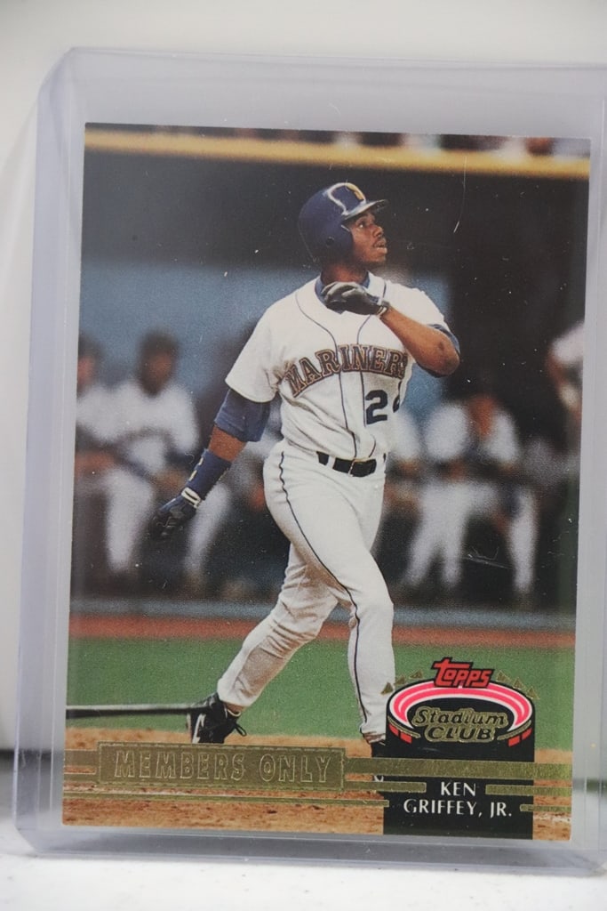 KEN GRIFFEY JR 1992 STADIUM CLUB MEMBERS ONLY (1 of 1)