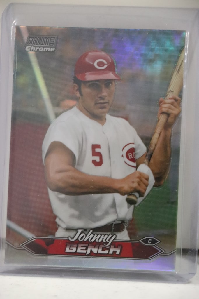 JOHNNY BENCH 2024 STADIUM CLUB CHROME REFRACTOR (1 of 1)
