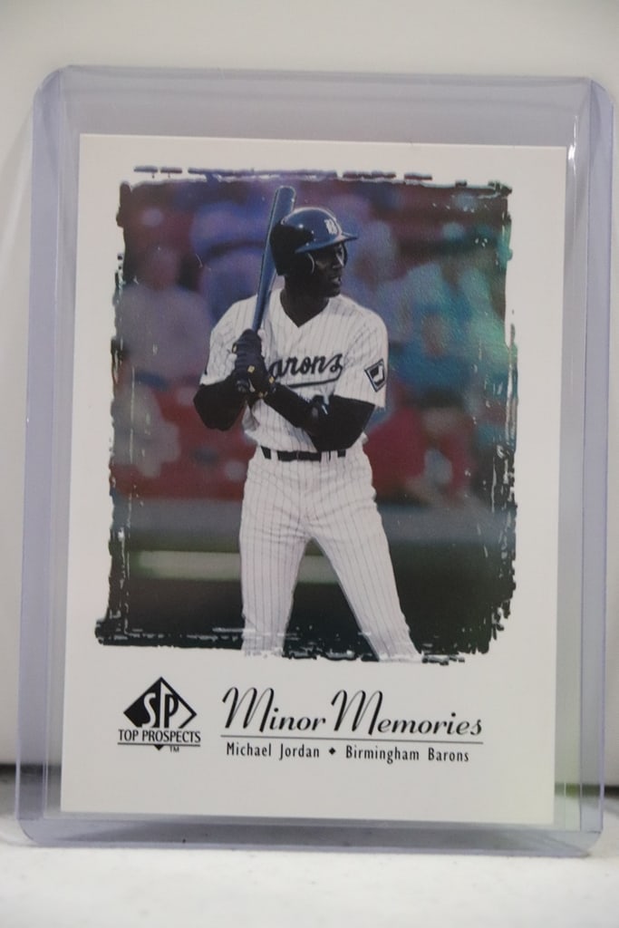 MICHAEL JORDAN 1999 SP AUTHENTIC MINOR MEMORIES INSERT #MJ4 (1 of 1)