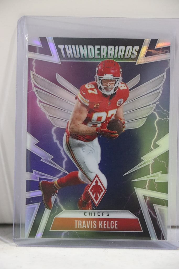 TRAVIS KELCE 2025 PANINI PHOENIX THUNDERBIRDS PURPLE PRIZM: NEAR MINT OR BETTER CONDITION 