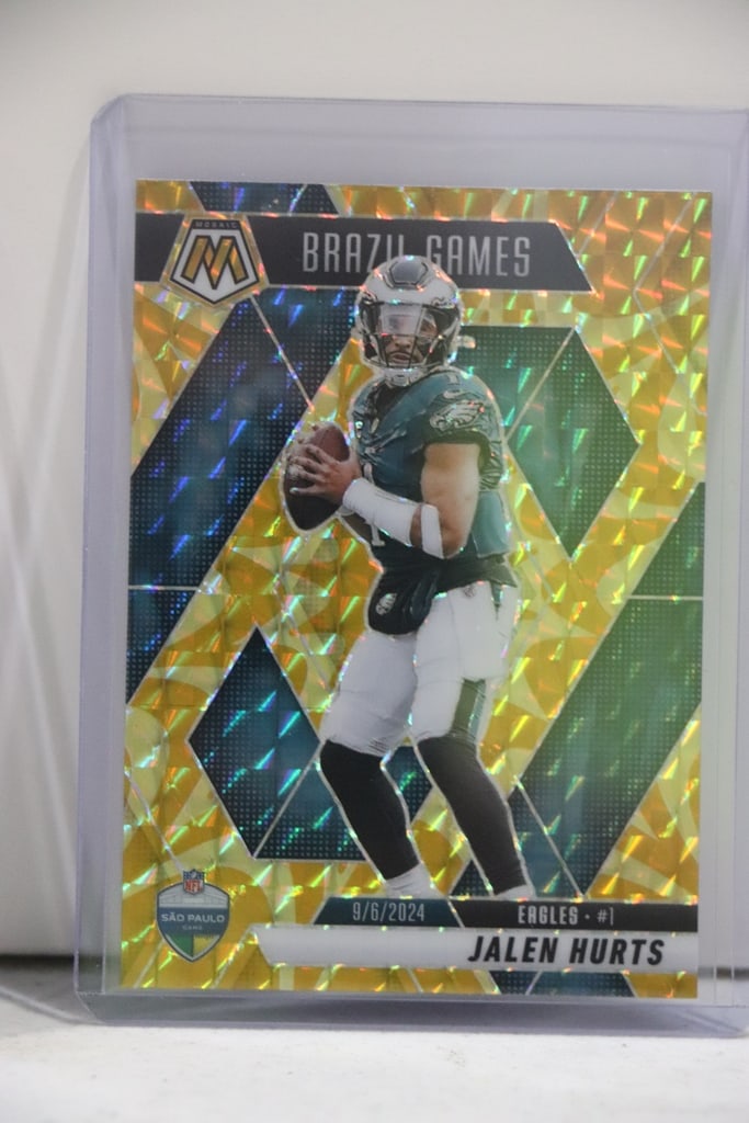 JALEN HURTS 2025 PANINI MOSAIC YELLOW PRIZM: NEAR MINT OR BETTER CONDITION 