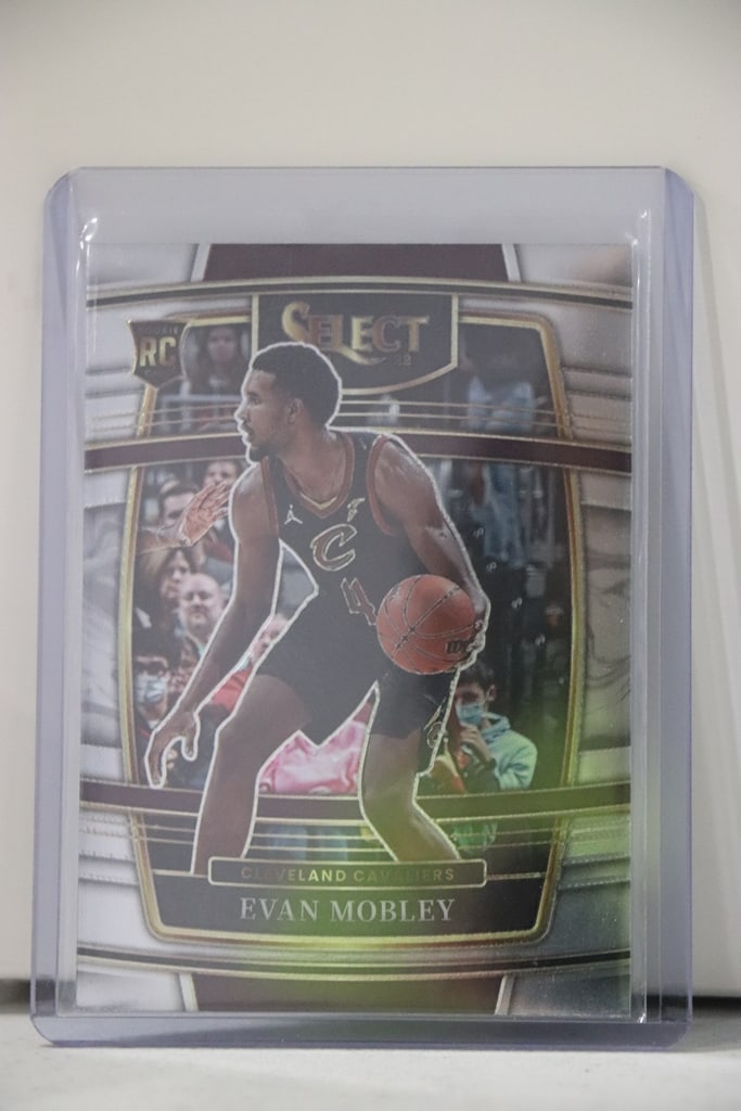 EVAN MOBLEY 2021-22 PANINI SELECT ROOKIE CARD: NEAR MINT OR BETTER CONDITION 