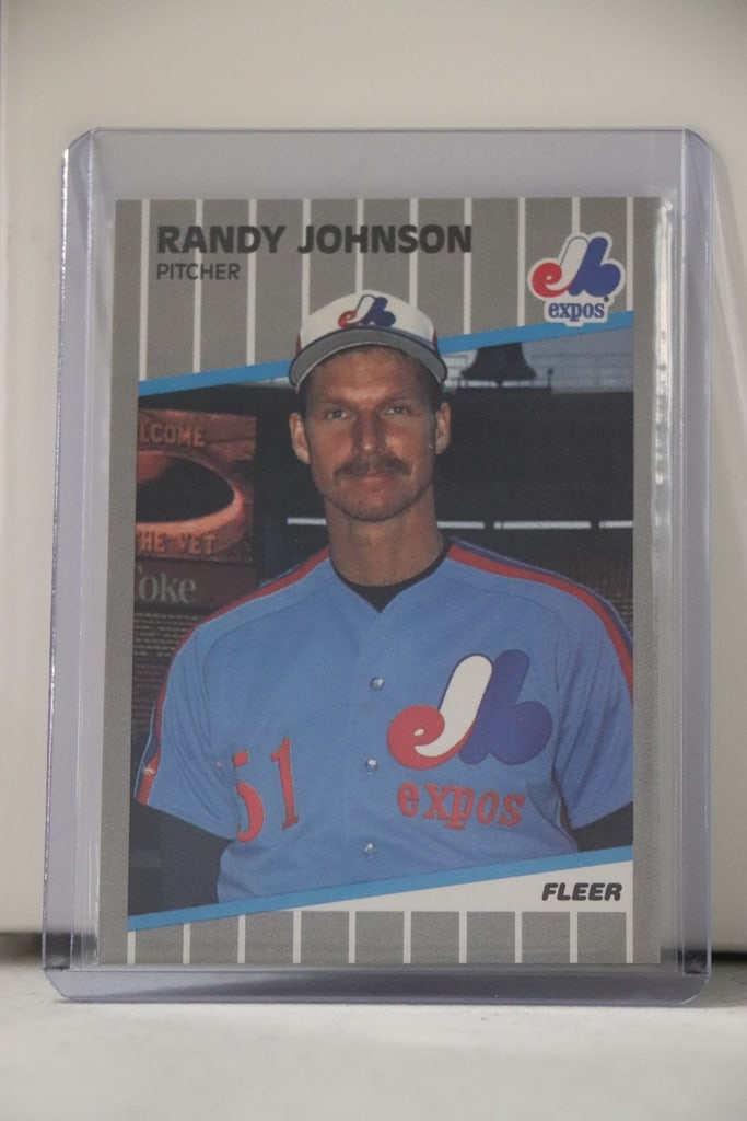RANDY JOHNSON 1989 FLEER ROOKIE CARD: NEAR MINT OR BETTER CONDITION 