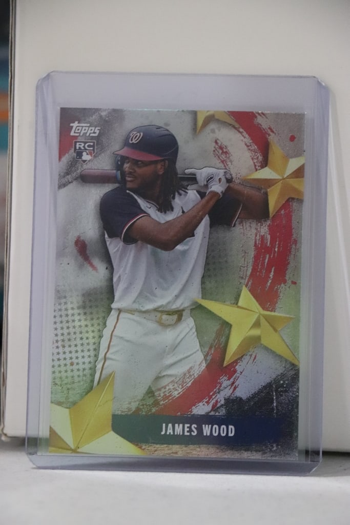 JAMES WOOD 2025 TOPPS STARS OF THE MLB ROOKIE CARD: NEAR MINT OR BETTER CONDITION 
