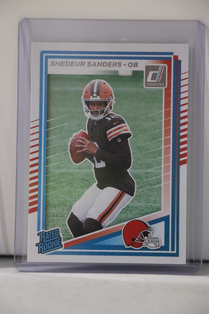 SHEDEUR SANDERS 2025 DONRUSS ROOKIE CARD: NEAR MINT OR BETTER CONDITION 