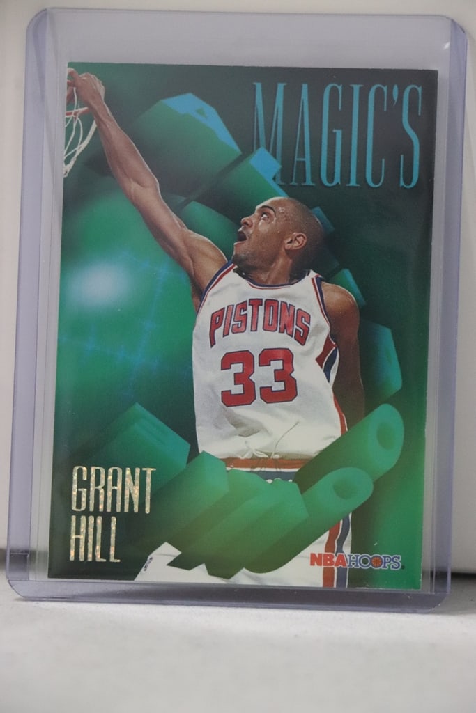 GRANT HILL 1994-95 HOOPS MAGIC'S ALL-ROOKIES ROOKIE CARD: NEAR MINT OR BETTER CONDITION