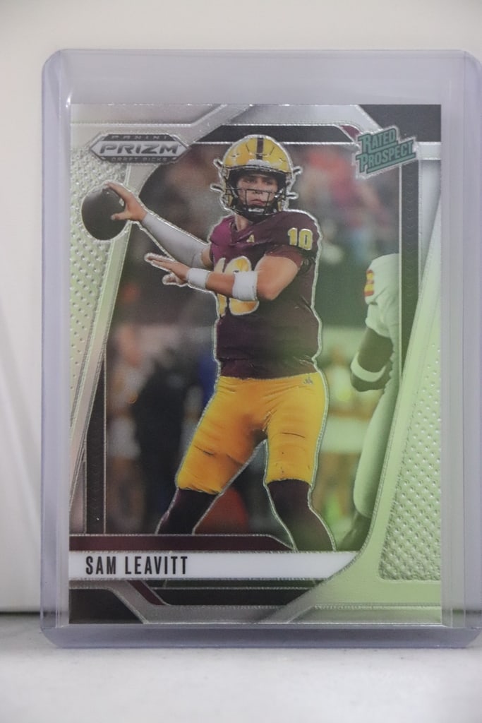 SAM LEAVITT 2025 PANINI PRIZM DRAFT ROOKIE CARD: NEAR MINT OR BETTER CONDITION 
