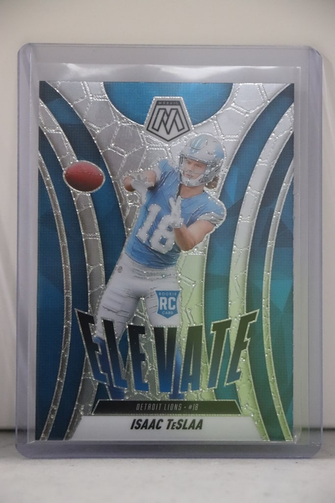 ISAAC TESLAA 2025 PANINI MOSAIC ELEVATE ROOKIE CARD: NEAR MINT OR BETTER CONDITION 