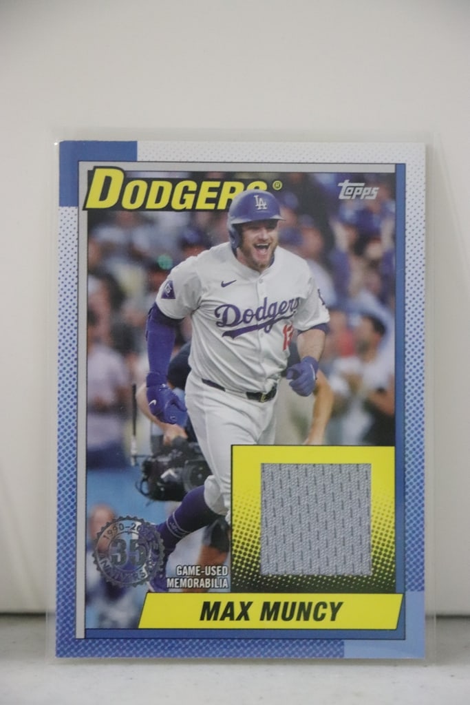 MAX MUNCY 2025 TOPPS 1990 RETRO GAME USED JERSEY CARD: NEAR MINT OR BETTER CONDITION 