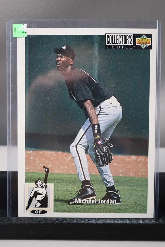 MICHAEL JORDAN 1994 UPPER DECK CHOICE JUMBO ROOKIE CARD: NEAR MINT OR BETTER CONDITION 