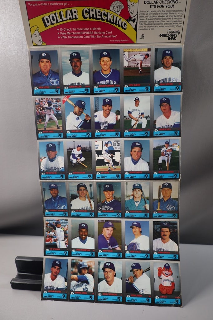 1992 SYRACUSE CHIEFS TEAM CARD SET. CARLOS DELGADO ROOKIE AND MORE: NEAR MINT OR BETTER CONDITION 