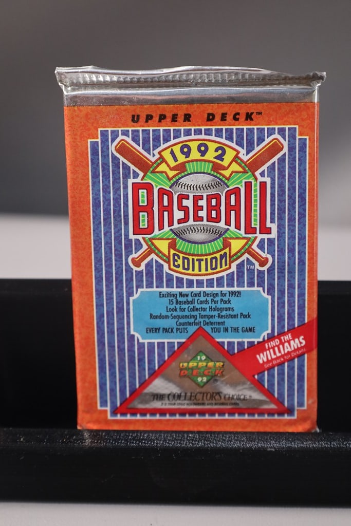 1992 UPPER DECK BASEBALL PACK (1 of 1)