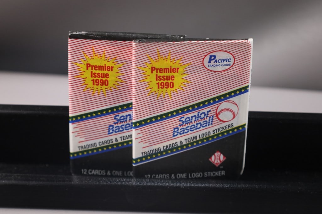 1990 TOPPS SENIOR LEAGUE BASEBALL 2 PACK LOT (1 of 1)