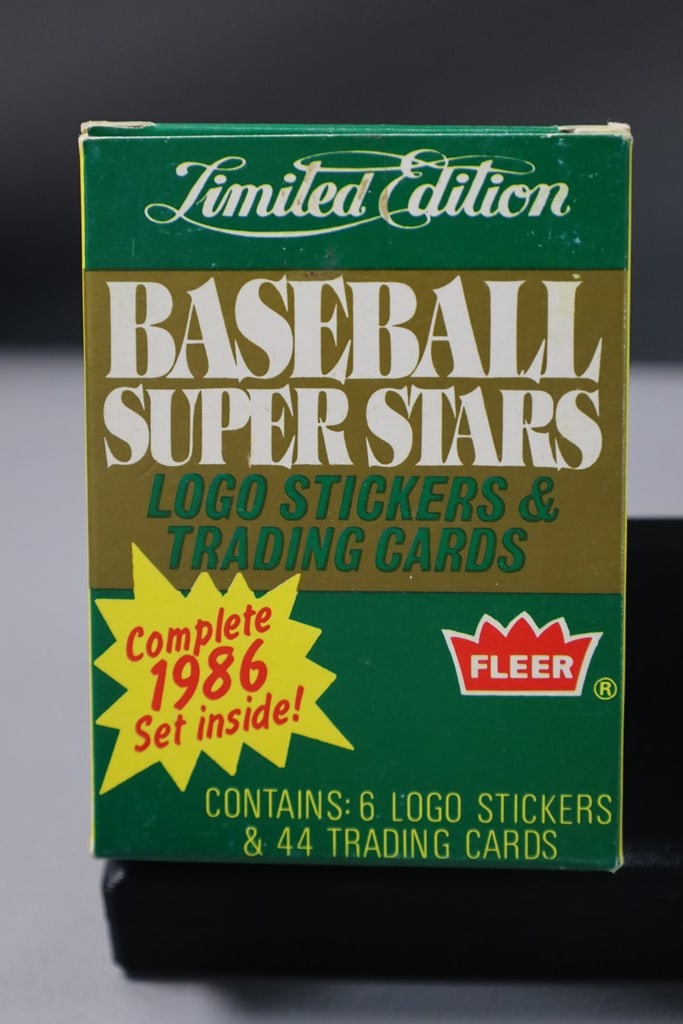 1986 FLEER SUPERSTARS COMPLETE SET: NEAR MINT OR BETTER CONDITION 